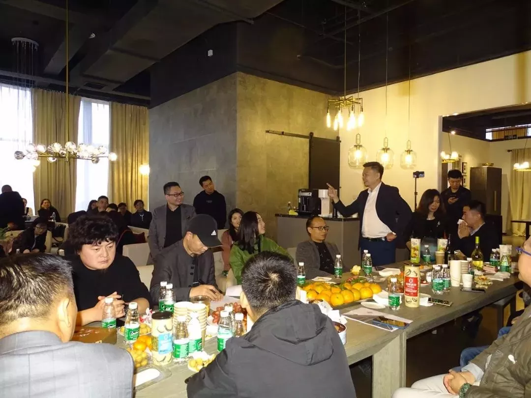 中國晶鯤鵬獎戰(zhàn)略合作伙伴設(shè)計(jì)賦能簽約儀式圓滿召開—成都建博會“大家居·設(shè)計(jì)周”(圖11) 中國晶鯤鵬獎戰(zhàn)略合作伙伴設(shè)計(jì)賦能簽約儀式圓滿召開—成都建博會“大家居·設(shè)計(jì)周”(圖11)